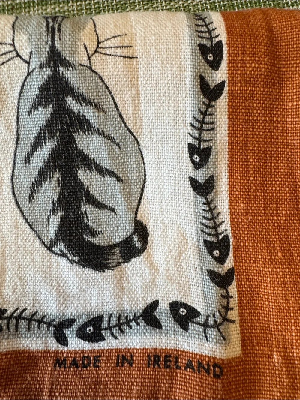 “Cat in Waiting” Irish Linen Tea Towel - Orange Border. 18” x 27”. VGUC